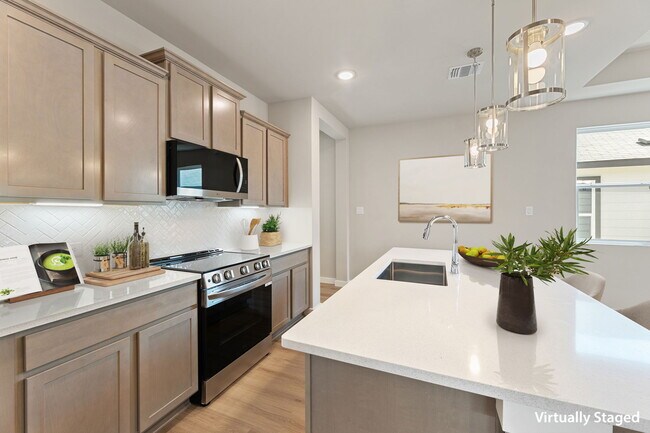 743 Langston Ln, New Braunfels, TX 78130 - photo 5