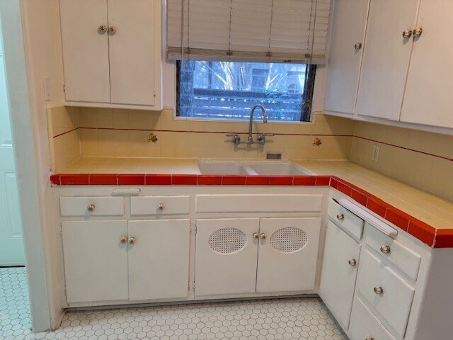 1120 Chelsea Ave, Santa Monica, CA 90403 - photo 7