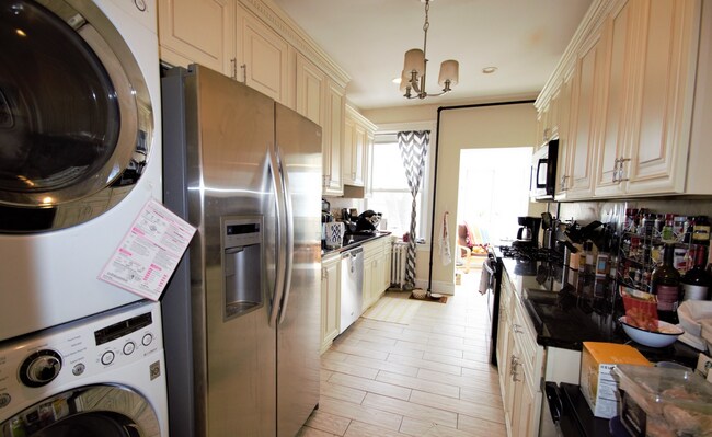 11 Babcock St unit 2, Brookline, MA 02446 - photo 2