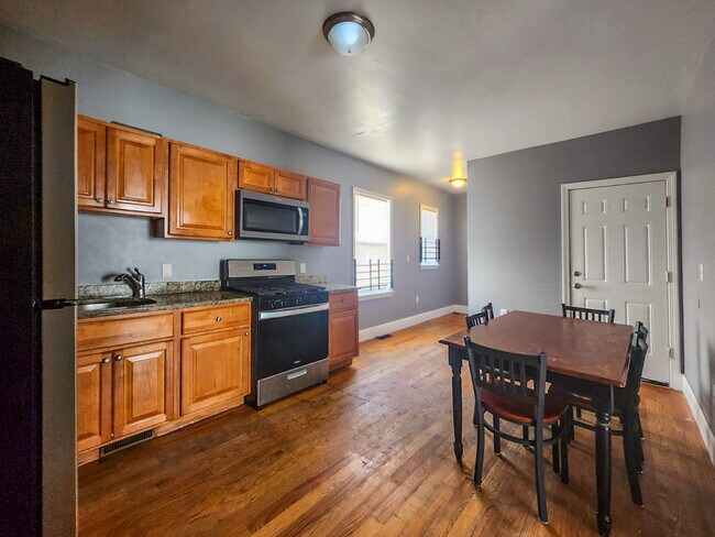 12 Fox St unit 3, Dorchester, MA 02122 - photo 2