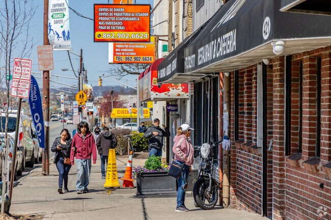 Many retail and dining options are conveniently located along Bloomfield Avenue in Upper Roseville.