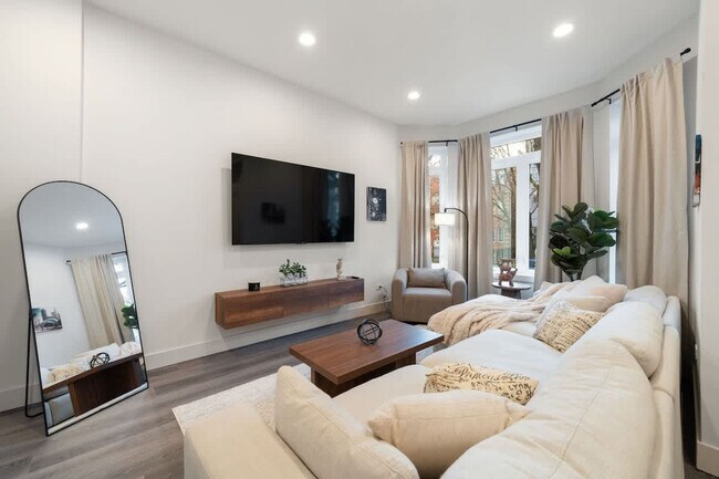 1543 N Claremont Ave unit ID1244947P, Chicago, IL 60622 - photo 6