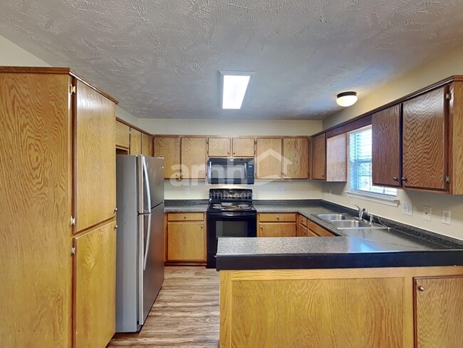 427 Parrish Hill, Mount Juliet, TN 37122 - photo 4