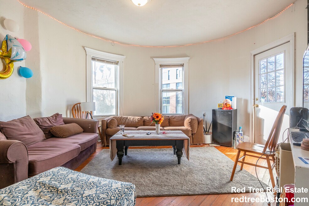 42 Brainerd Rd unit 2, Allston, MA 02134 - photo 1