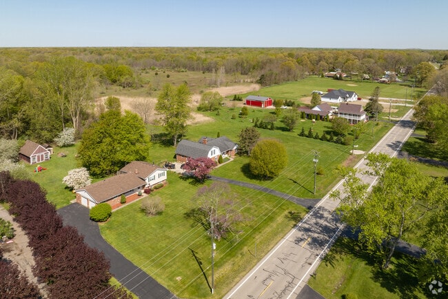 Belleville’s outlying areas offer spacious properties and peaceful countryside living.