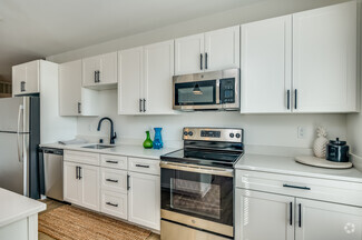 2222 Northwestern Ave, Racine, WI 53404