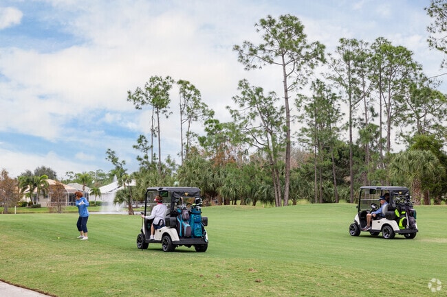Cypress Woods golfers will enjoy the expansive, well-maintained 18-hole course.
