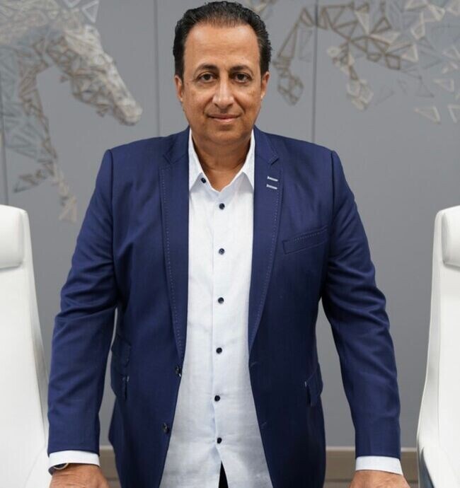 Agent Photo