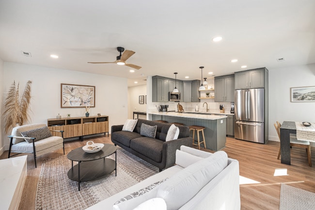 625 Semaht St, Charleston, SC 29412 - photo 5