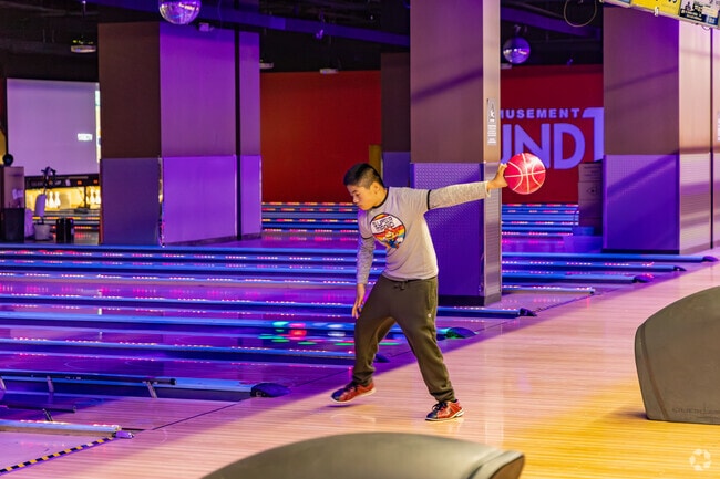 Round1 Bowling is the perfect place to have fun with your friends and family!