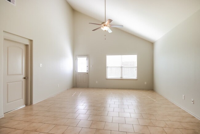 2602 Ski Lodge Dr, Spring, TX 77373 - photo 4