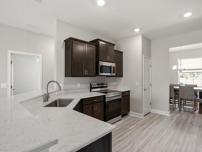 5451 Duxford Cir, St. Cloud, FL 34771 - photo 3