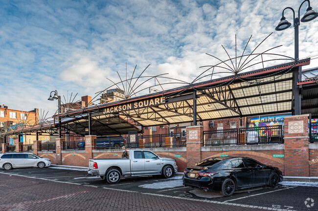 Jackson Square is a multi-use facility located in Clarksburg's Central Business District.