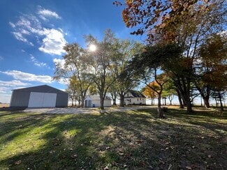 14044 Strawn Rd, Maroa, IL 61756