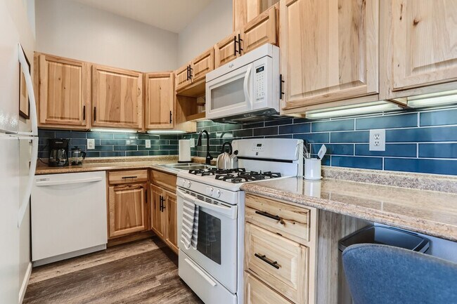 2805 E 16th Ave unit ID1026240P, Denver, CO 80206 - photo 3