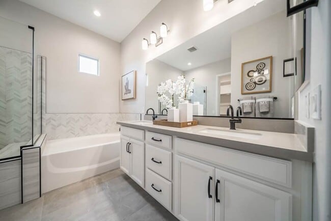 3836 S Gladiolus Cir, Mesa, AZ 85212 - photo 4