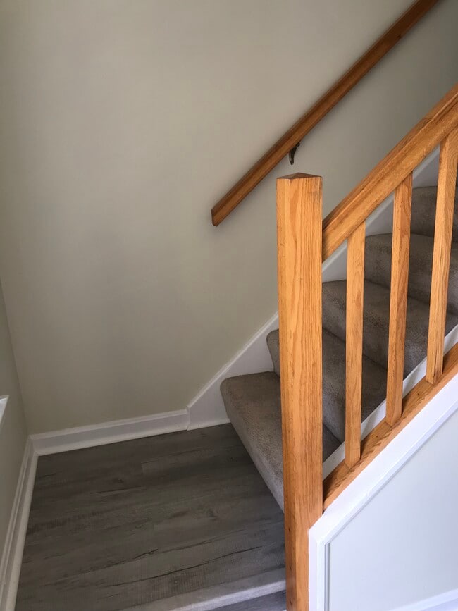 1111 Cambridge Ct, Palmyra, PA 17078 - photo 3