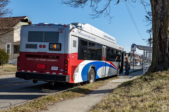 The Columbus Ohio Transit Authority  provides several bus stops throughout Deshler Park.