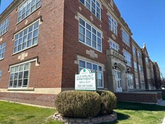 504 N Elm St, Grand Island, NE 68801