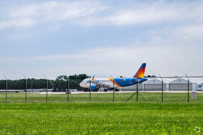 Lerdahl Park is also just a few miles from the Dane County Regional Airport.