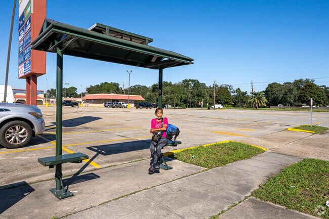 Public transportation is offered by the New Orleans Regional Transit Authority in Filmore.