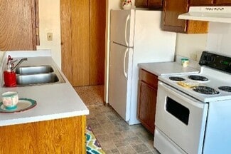 1500 N Broadway, Crookston, MN 56716