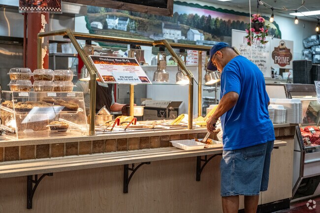 The Easton Amish Market near Cordova is a great place to get groceries.