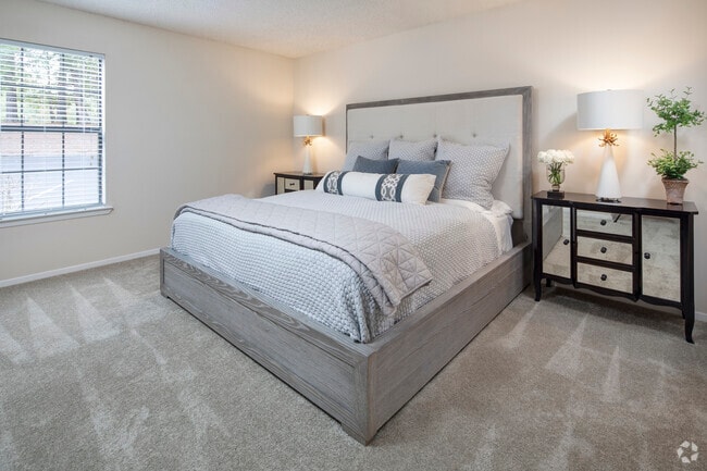 2 beds, 2 baths, 1,059 sq ft