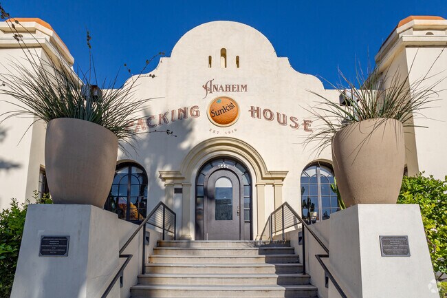 The historic Packing House has great restaurants and live music for a night of fun.