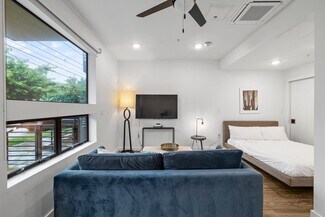 49 Navasota St Unit FL1-ID1039508P, Austin, TX 78702