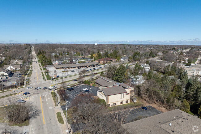 Students can enjoy the beautiful campus at Torah Academy of Milwaukee.