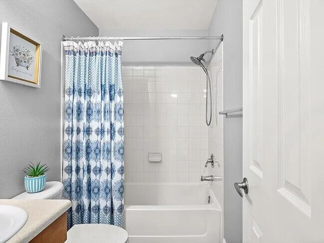 576 Wingspan Way, Crestview, FL 32536 - photo 6