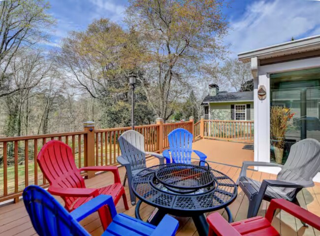 2817 Evergreen Place, Gainesville, GA 30501 - photo 6