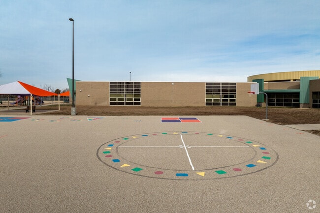 This is the back side of Prairie Elementary School.