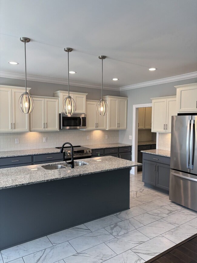 3538 Greeley Dr, Evansville, IN 47715