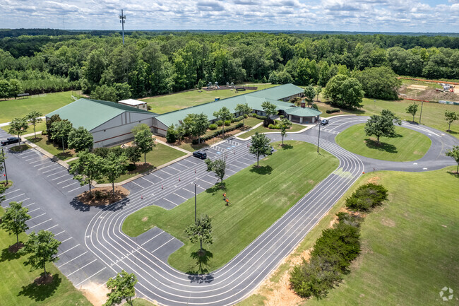 The Bedford School is located in the Fulton County school district.