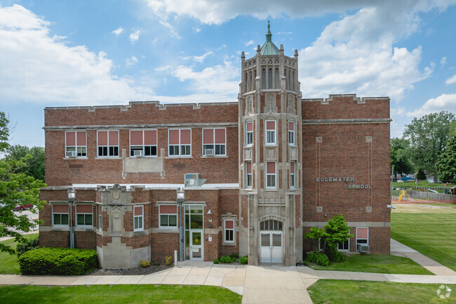 Edgewater Elementary welcomes the public.