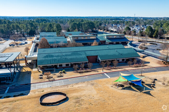 According to Niche.Com, Sterling Montessori Academy has a student-teacher ratio of 19 to 1.