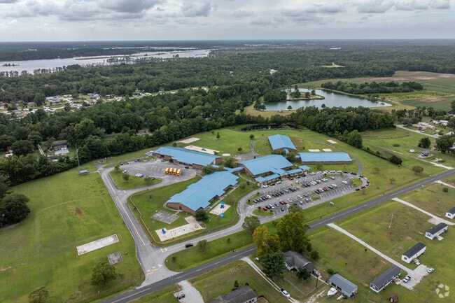 Bridgeton Elementary is located on the Neuse River.