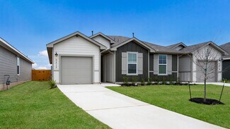 544A Arnold Loop, Uhland, TX 78640