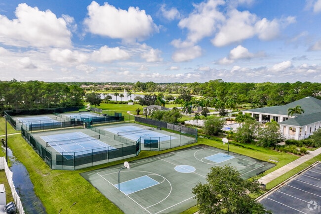 Bayside Lakes has an impressive number of amenities for it's residents.
