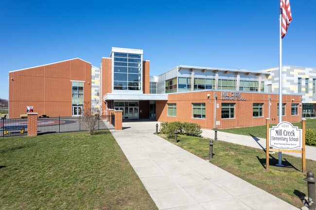 Mill Creek Elementary School Alternate Photo in Levittown.