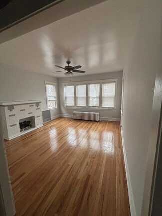 4028 W Crystal St Unit 2, Chicago, IL 60651