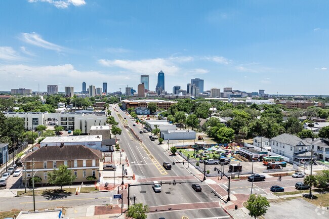 Springfield residents appreciate the short commute to downtown Jacksonvile.