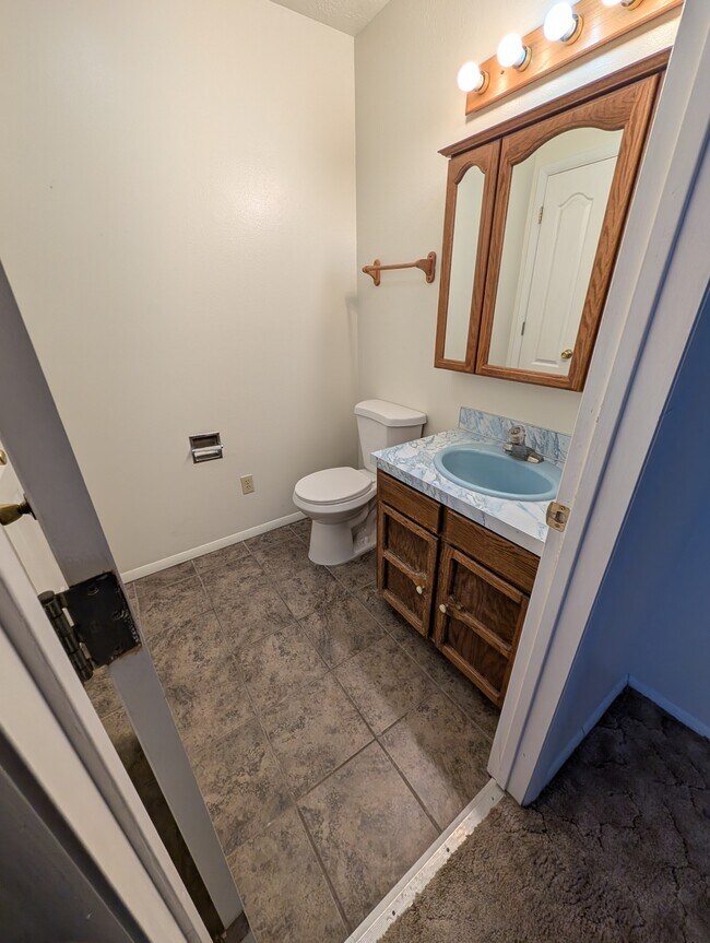 2030 Ardella Dr, Pocatello, ID 83201 - photo 4