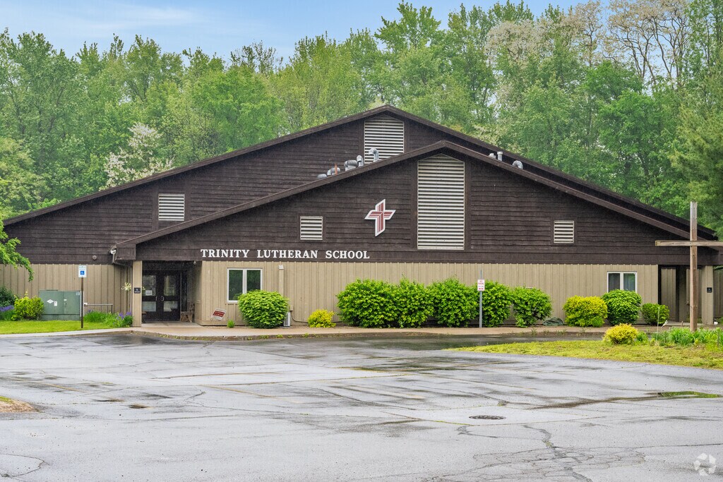 Trinity Lutheran School is a private Luthern school in Paw Paw, Michigan.