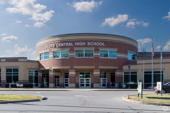 Floyd Central High School is a highly rated, public school located in Floyd Knobs, IN.