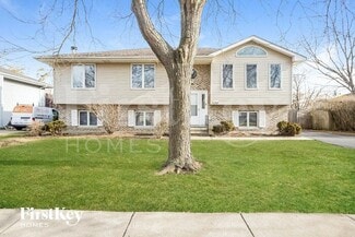 2508 John Bourg Dr, Plainfield, IL 60586