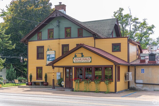 Gunk Haus is a family favorite for dinner and more in Clintondale.