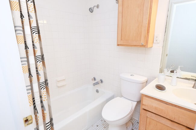 Marshall Place, Saint Paul, MN 55104 - photo 7